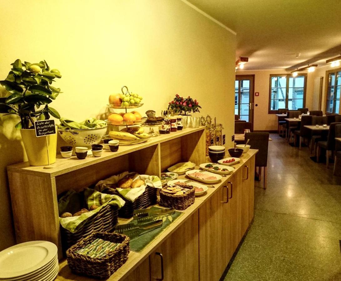Hotel Garni Tilia Кведлинбург Экстерьер фото