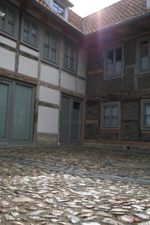 Hotel Garni Tilia Кведлинбург Экстерьер фото