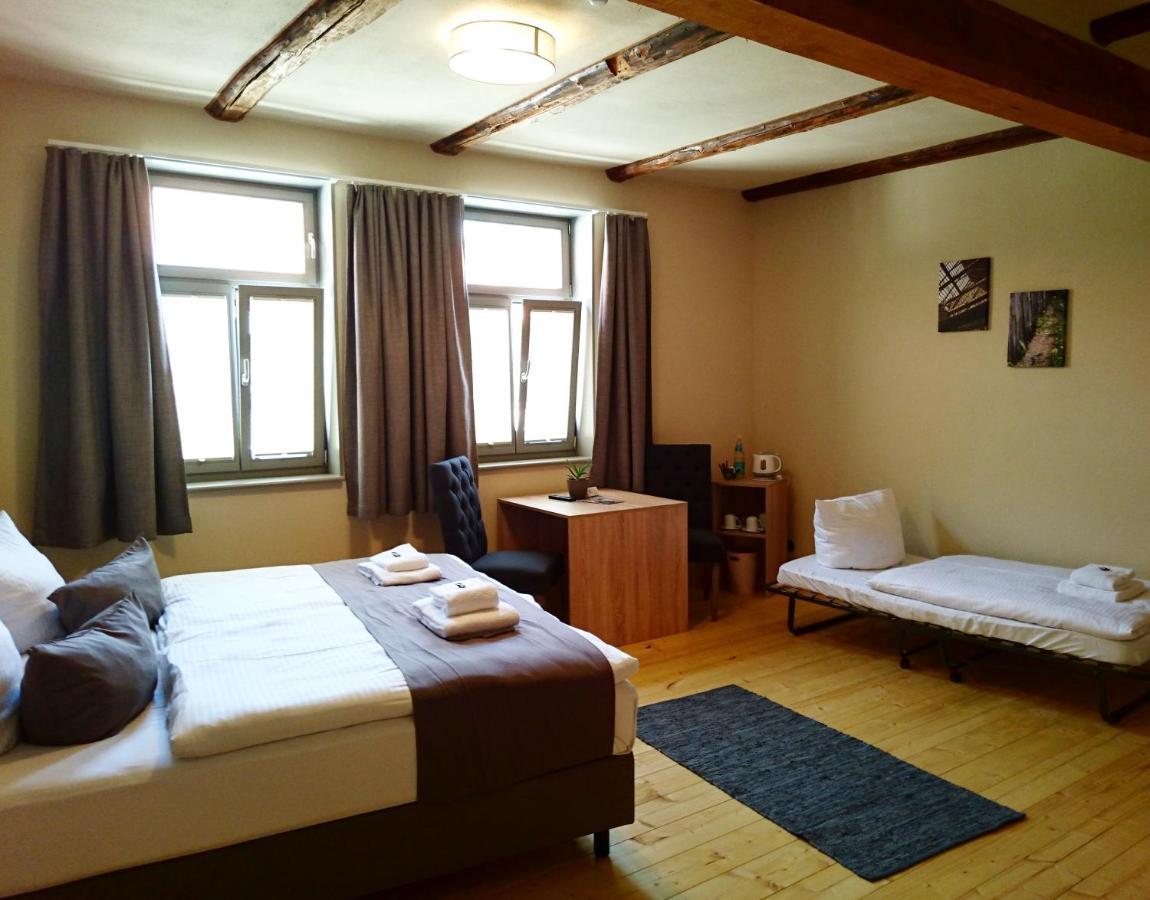 Hotel Garni Tilia Кведлинбург Экстерьер фото