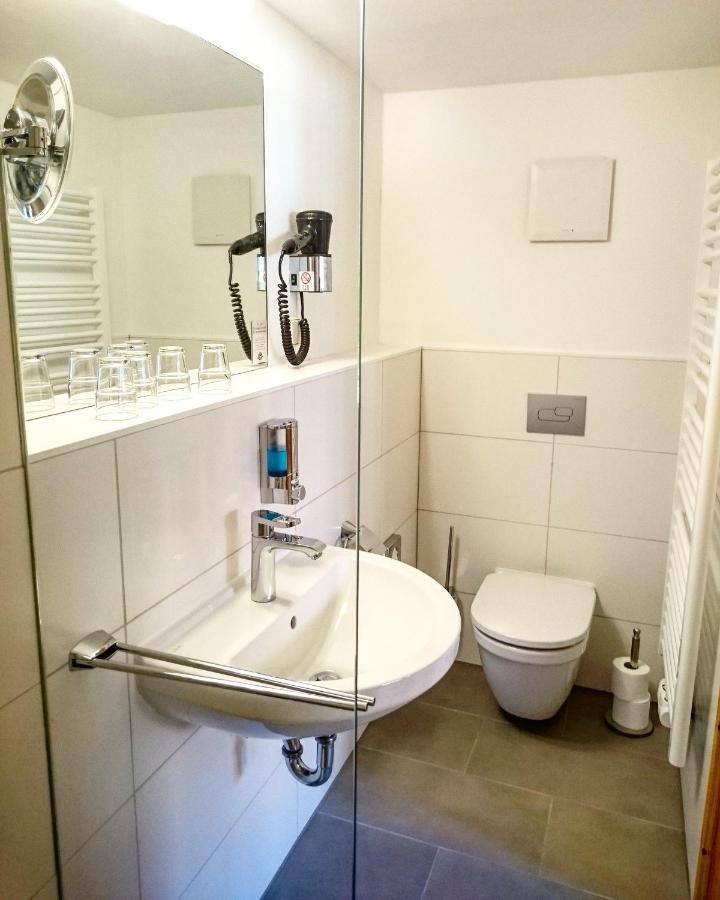 Hotel Garni Tilia Кведлинбург Экстерьер фото