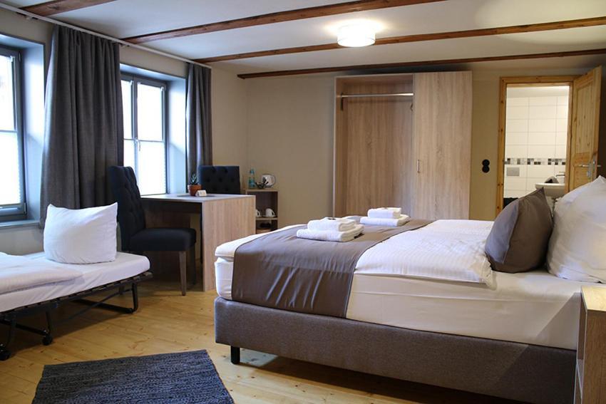 Hotel Garni Tilia Кведлинбург Экстерьер фото