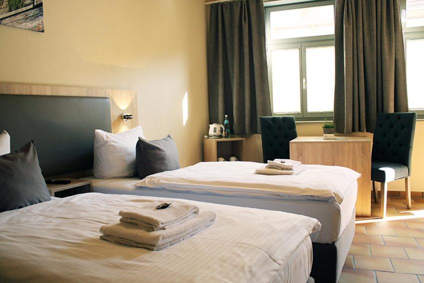 Hotel Garni Tilia Кведлинбург Экстерьер фото