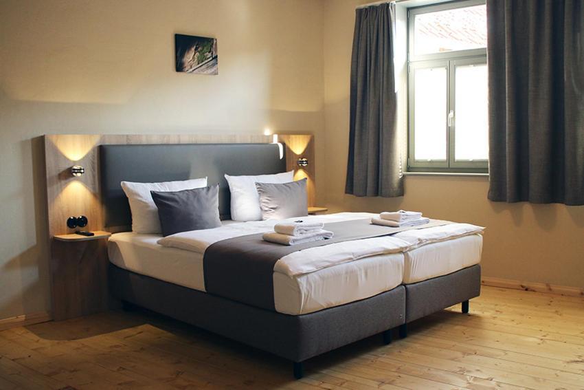 Hotel Garni Tilia Кведлинбург Экстерьер фото